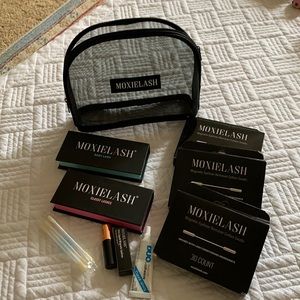 MOXIELASH set